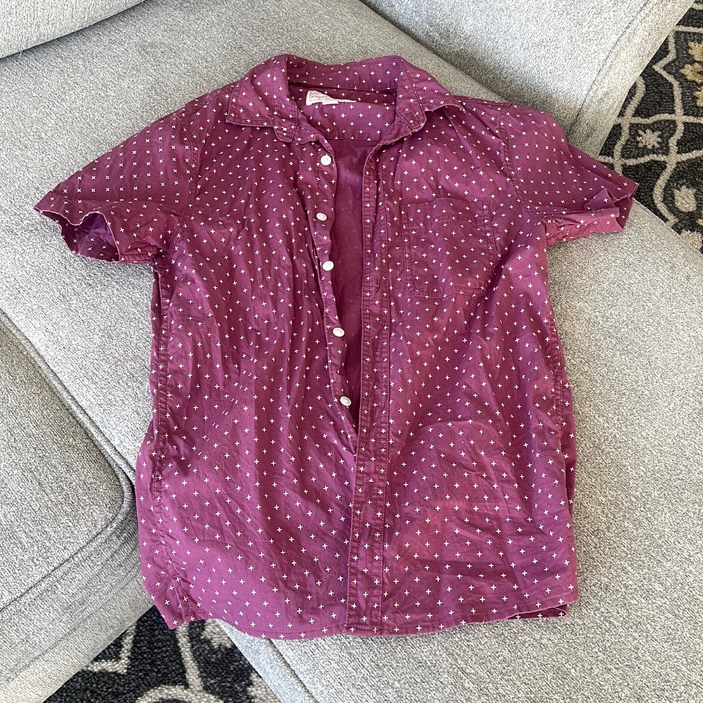 Men’s XS short sleeve button up. American eagle